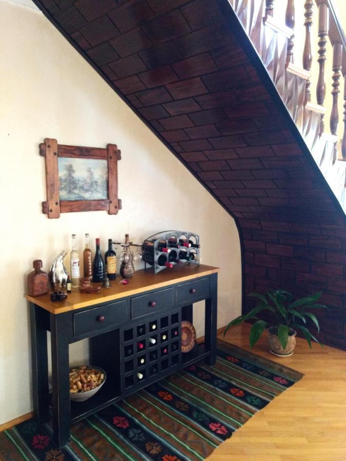 ホテル Omsi House テラヴィ エクステリア 写真